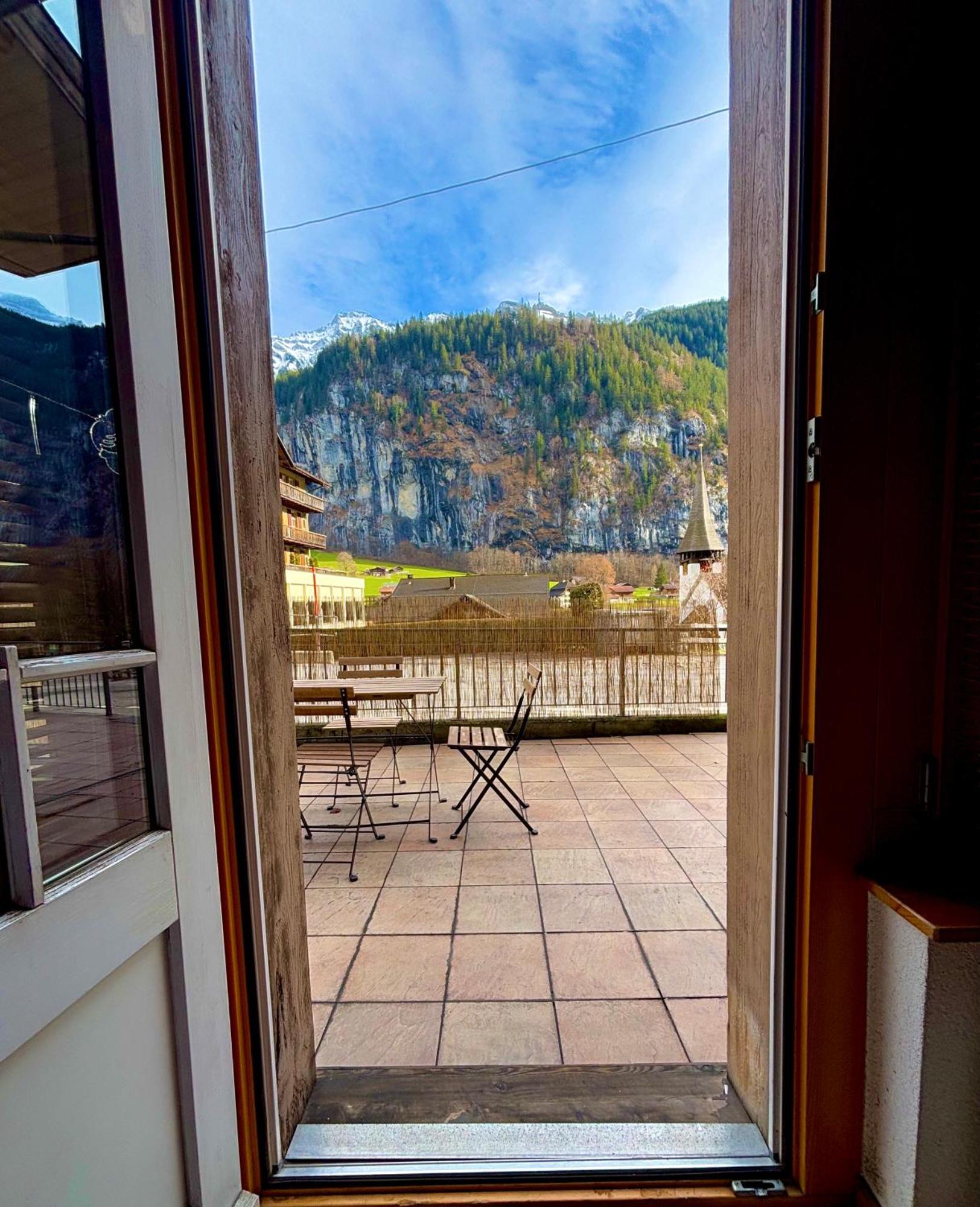 Chalet Rosa B&B Lauterbrunnen Ngoại thất bức ảnh
